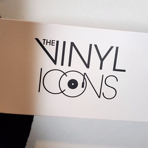 5X 28W Torrid Black Betty Page Crop Tee Ringer Relaxed Fit Tattoo Pinup Rose cre - Picture 3 of 6